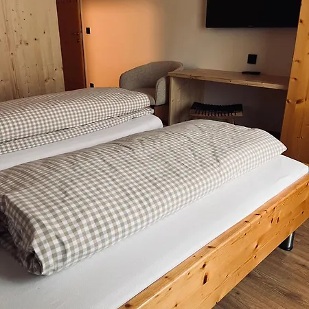 Отель Landgasthof Koenig 3*
