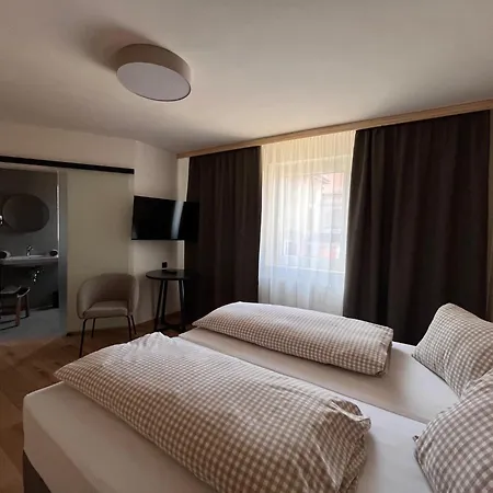 Landgasthof Koenig 3*